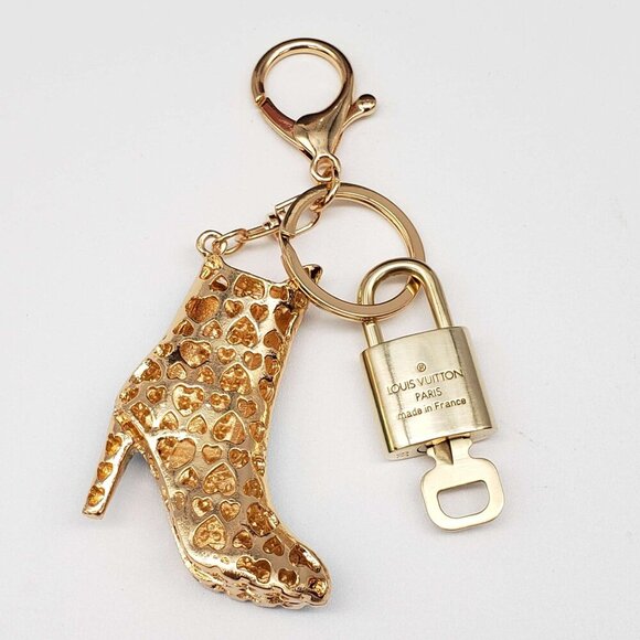 100% Auth Louis Vuitton Lock & Key with unbranded Bagcharm, Keycharm, Keychain - Picture 3 of 10
